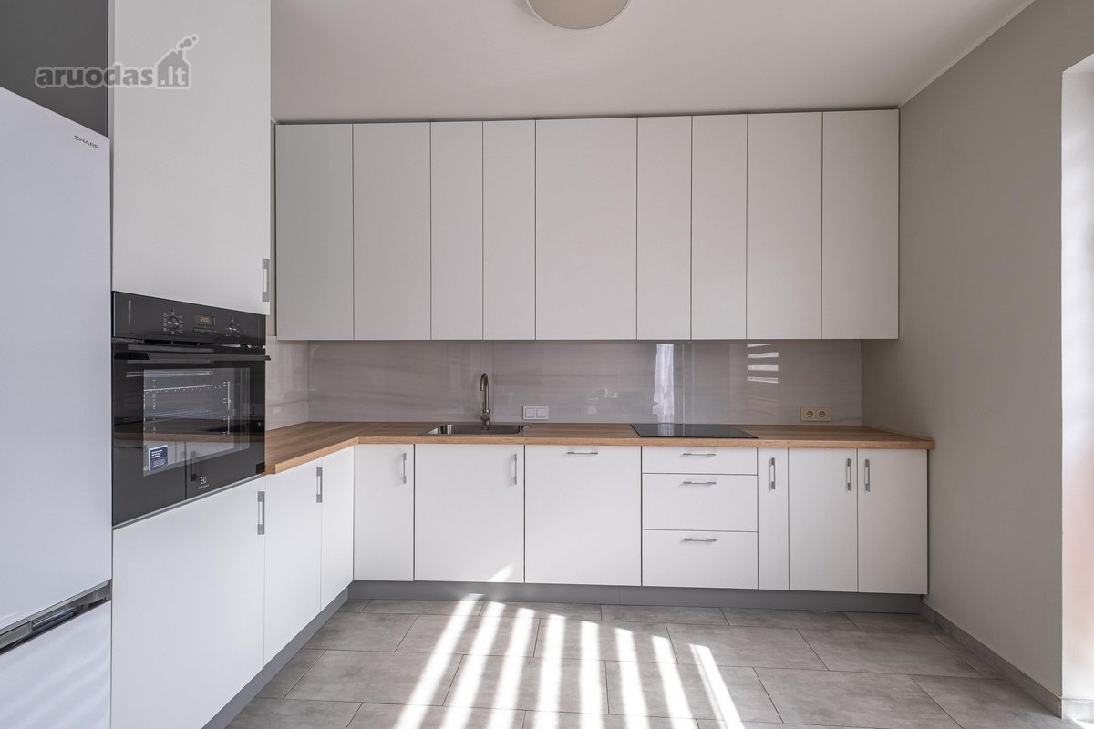 Nuomojamas nuostabus 3k. 84 m2 erdvus butas - nuotraukos Nr. 3