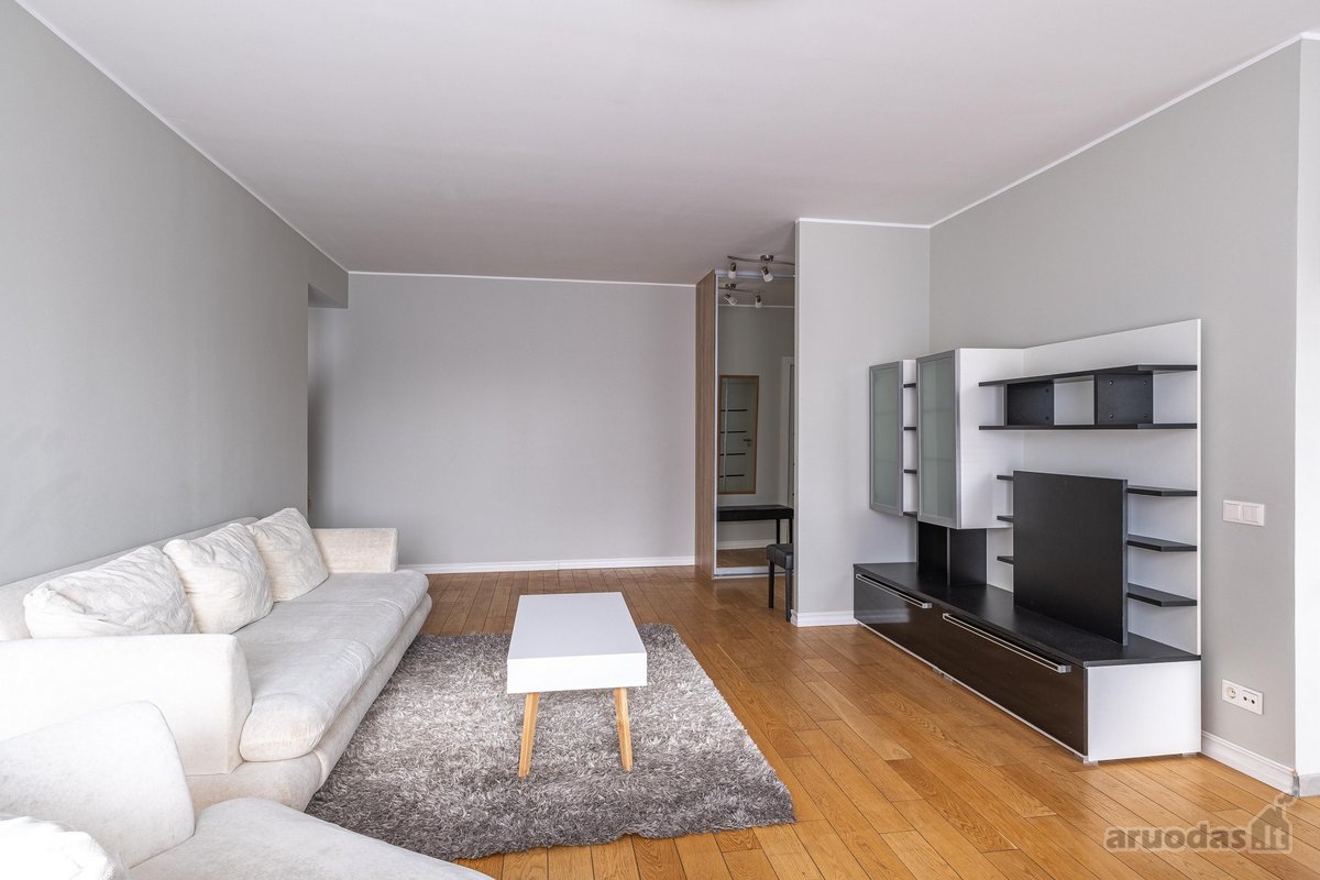 Nuomojamas nuostabus 3k. 84 m2 erdvus butas - nuotraukos Nr. 25