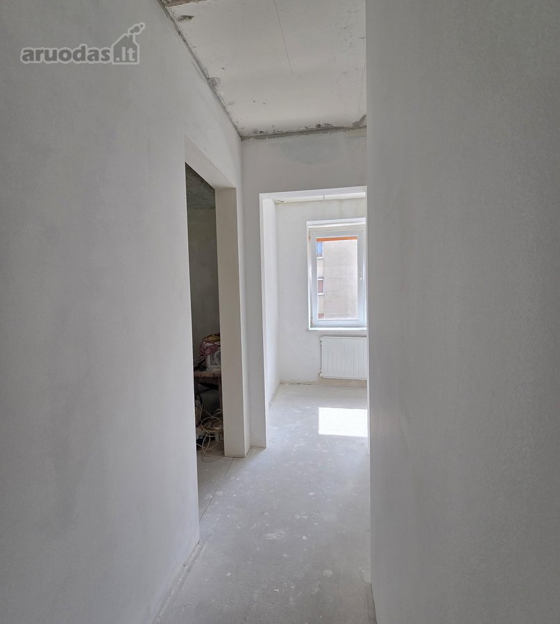 Parduodamas erdvus ir šviesus 4 kambarių - nuotraukos Nr. 13