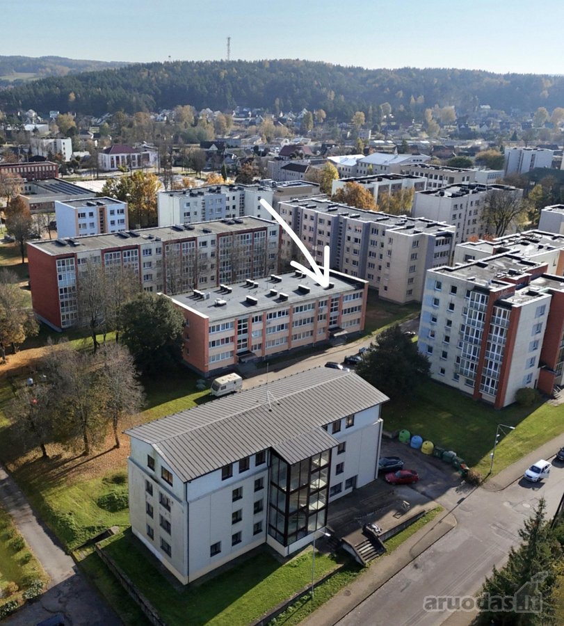 Parduodamas erdvus ir šviesus 4 kambarių - nuotraukos Nr. 2