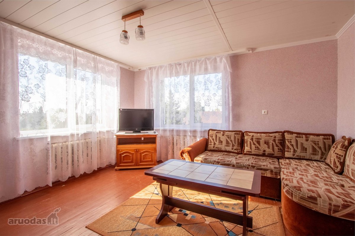 Parduodamas tvarkingas 2 aukštų gyvenamasis - nuotraukos Nr. 15