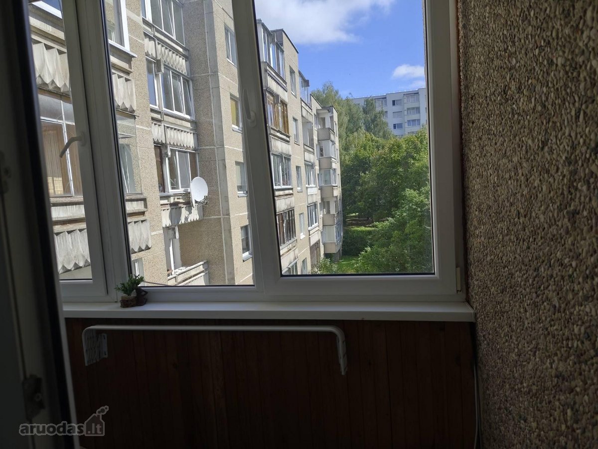 Parduodamas erdvus ir sviesus būtas,3 aukste - nuotraukos Nr. 3