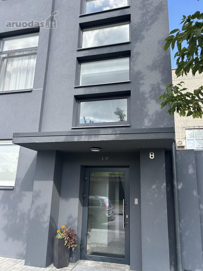 Nuomojamas tvarkingas, suremontuotas studijos - nuotraukos Nr. 19