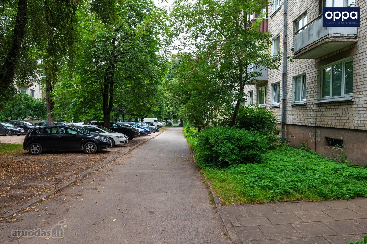 Butas Naujojoje Vilnioje, apsuptas žalumos – - nuotraukos Nr. 25