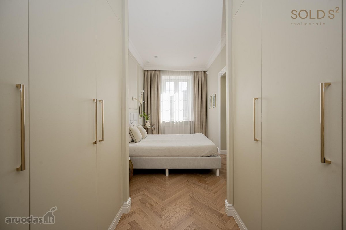 Nuomojami elegantiški, erdvūs aukštų lubų - nuotraukos Nr. 17