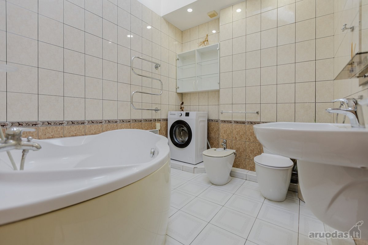 Pačiame miesto centre, Lukiškių aikštės - nuotraukos Nr. 15