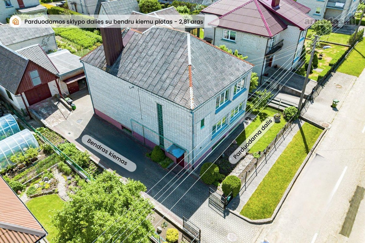 Parduodama mūrinio namo dalis (II aukštas) su - nuotraukos Nr. 3