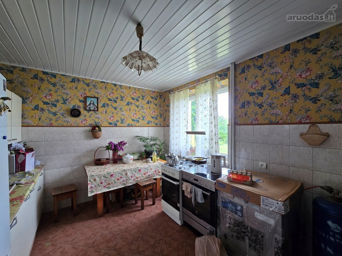 Molėtų priemiestyje parduodamas erdvus dviejų - nuotraukos Nr. 16