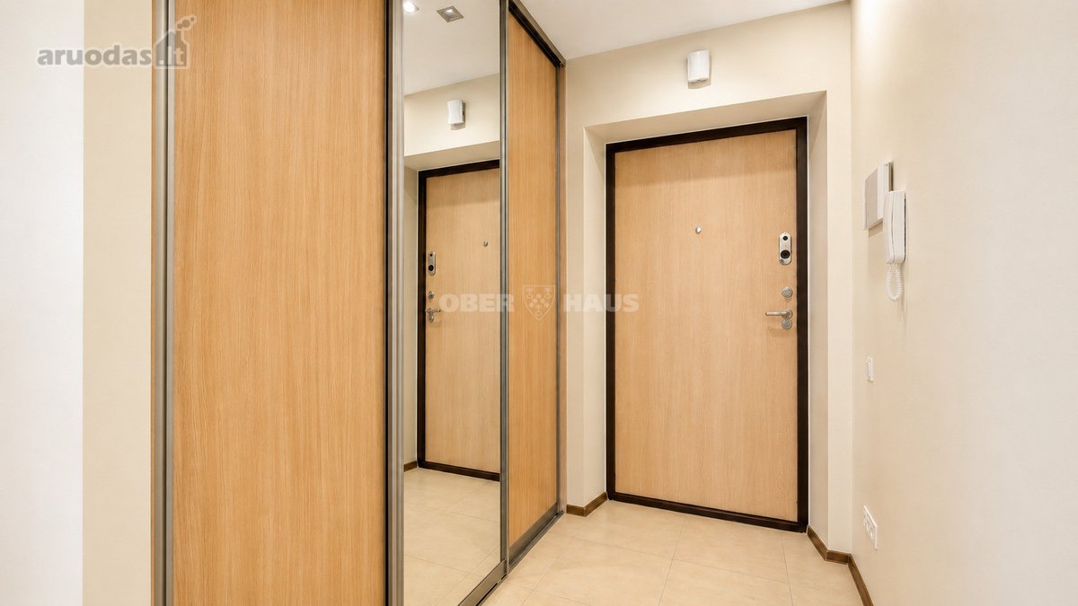 Nuomojamas erdvus ir šviesus 3 kambarių butas - nuotraukos Nr. 2