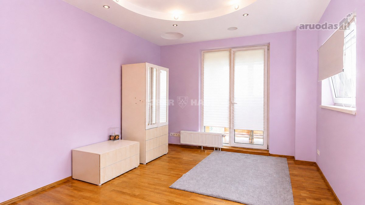 Nuomojamas erdvus ir šviesus 3 kambarių butas - nuotraukos Nr. 12