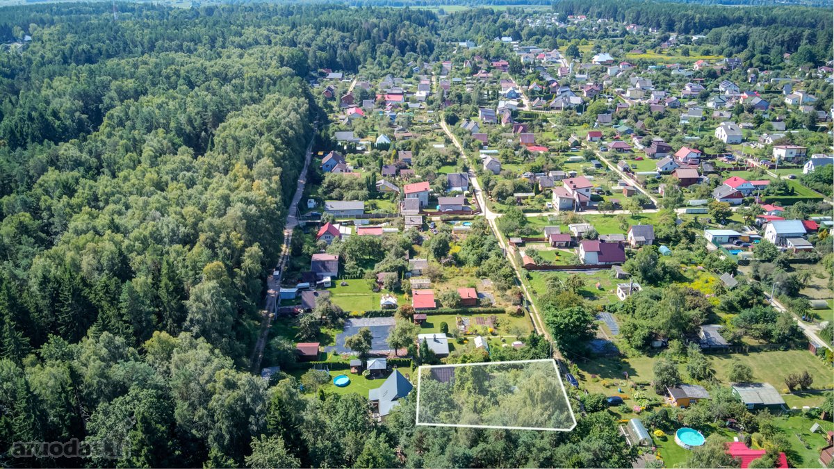 Namai Sode, Kuris Augo Dar Tada, Kai Apie - nuotraukos Nr. 69