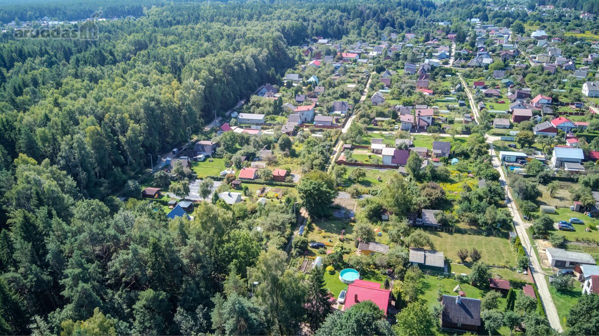 Namai Sode, Kuris Augo Dar Tada, Kai Apie - nuotraukos Nr. 72