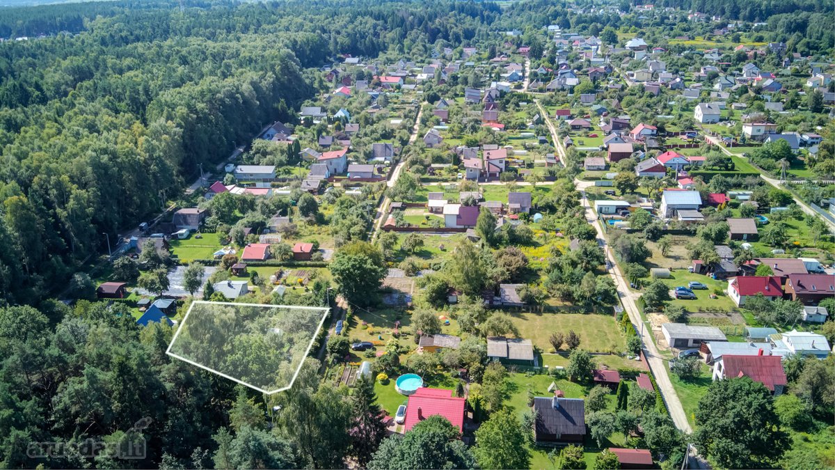 Namai Sode, Kuris Augo Dar Tada, Kai Apie - nuotraukos Nr. 73