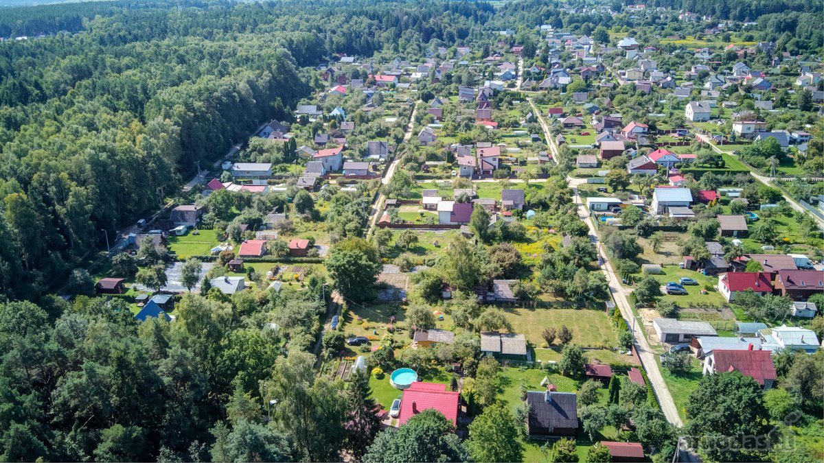 Namai Sode, Kuris Augo Dar Tada, Kai Apie - nuotraukos Nr. 74
