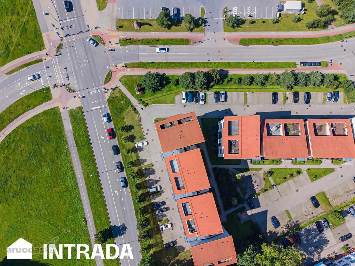 Namai, Kuriuose Horizontas Tampa Interjero Dalimi - nuotraukos Nr. 42