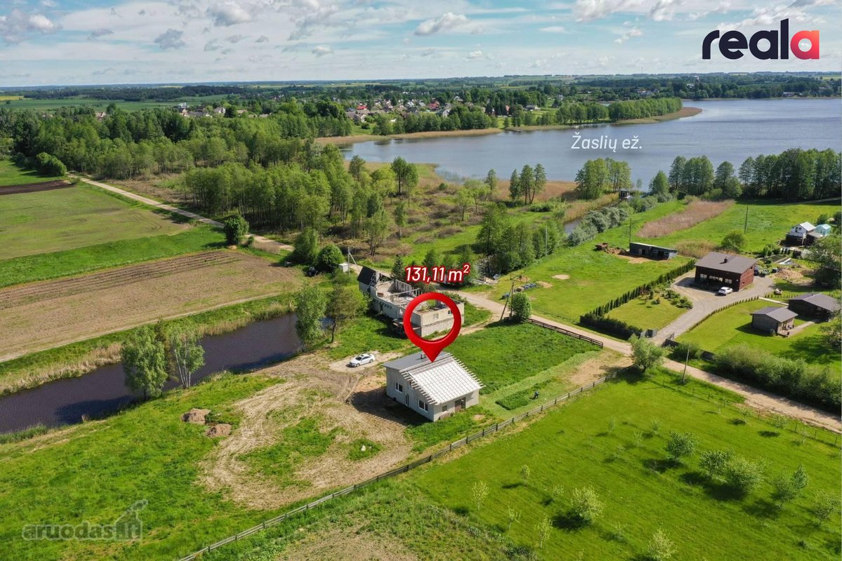 Parduodamas didelis, beveik 1 ha namų valdos - nuotraukos Nr. 2