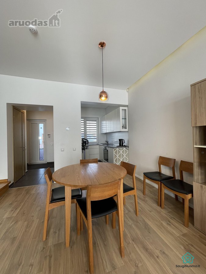 Išnuomojamas erdvus bei šviesus 3 kambarių, - nuotraukos Nr. 9