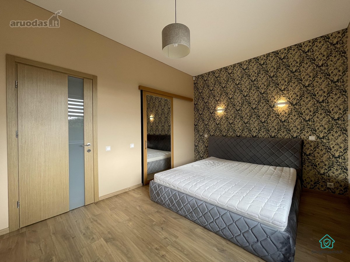 Išnuomojamas erdvus bei šviesus 3 kambarių, - nuotraukos Nr. 16