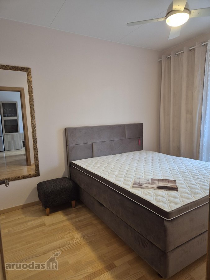 Nuomojamas 2 kambarių, erdvus ir šviesus - nuotraukos Nr. 8