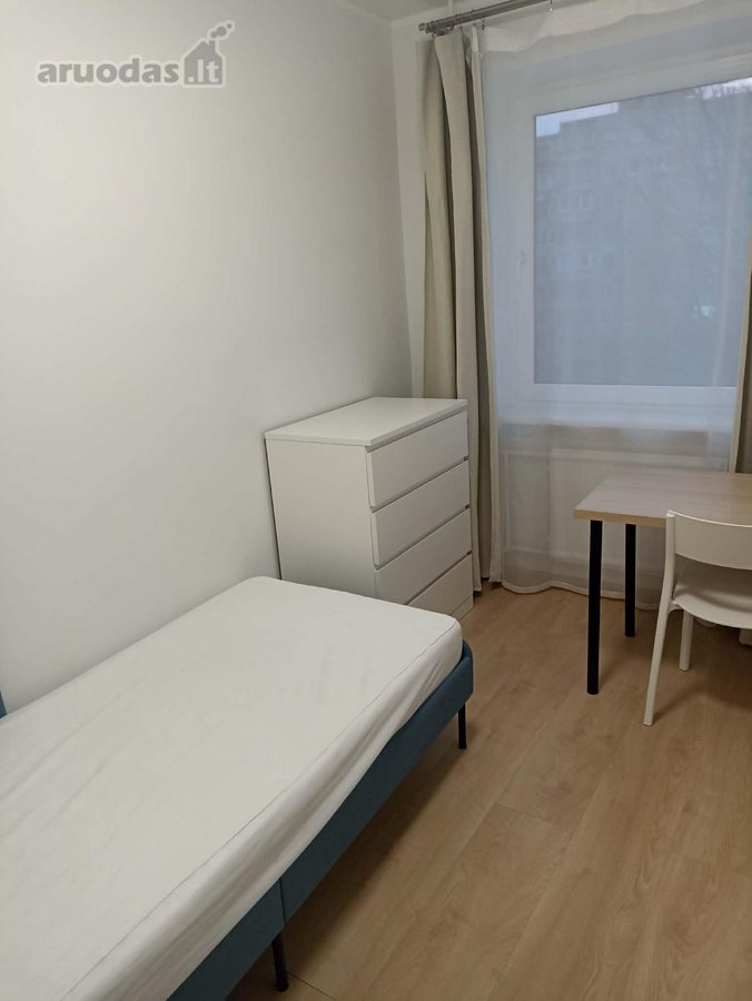 Išnuomojamas šviesus ir jaukus trijų kambarių - nuotraukos Nr. 3