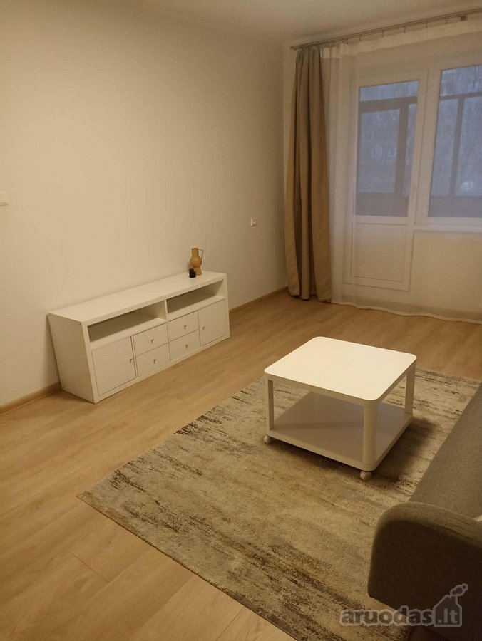 Išnuomojamas šviesus ir jaukus trijų kambarių - nuotraukos Nr. 5