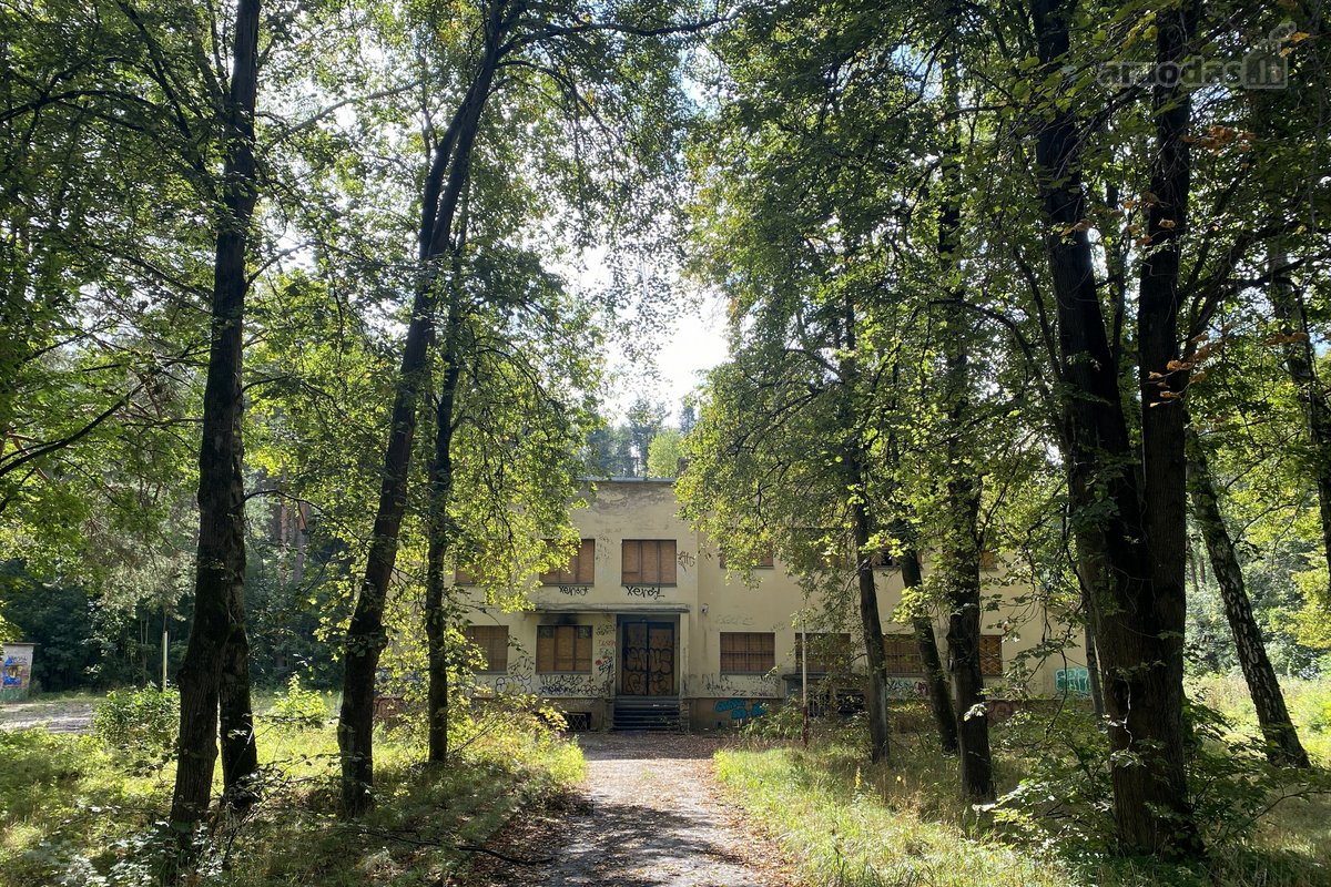 Parduodami devyni pastatai ir treji - nuotraukos Nr. 2