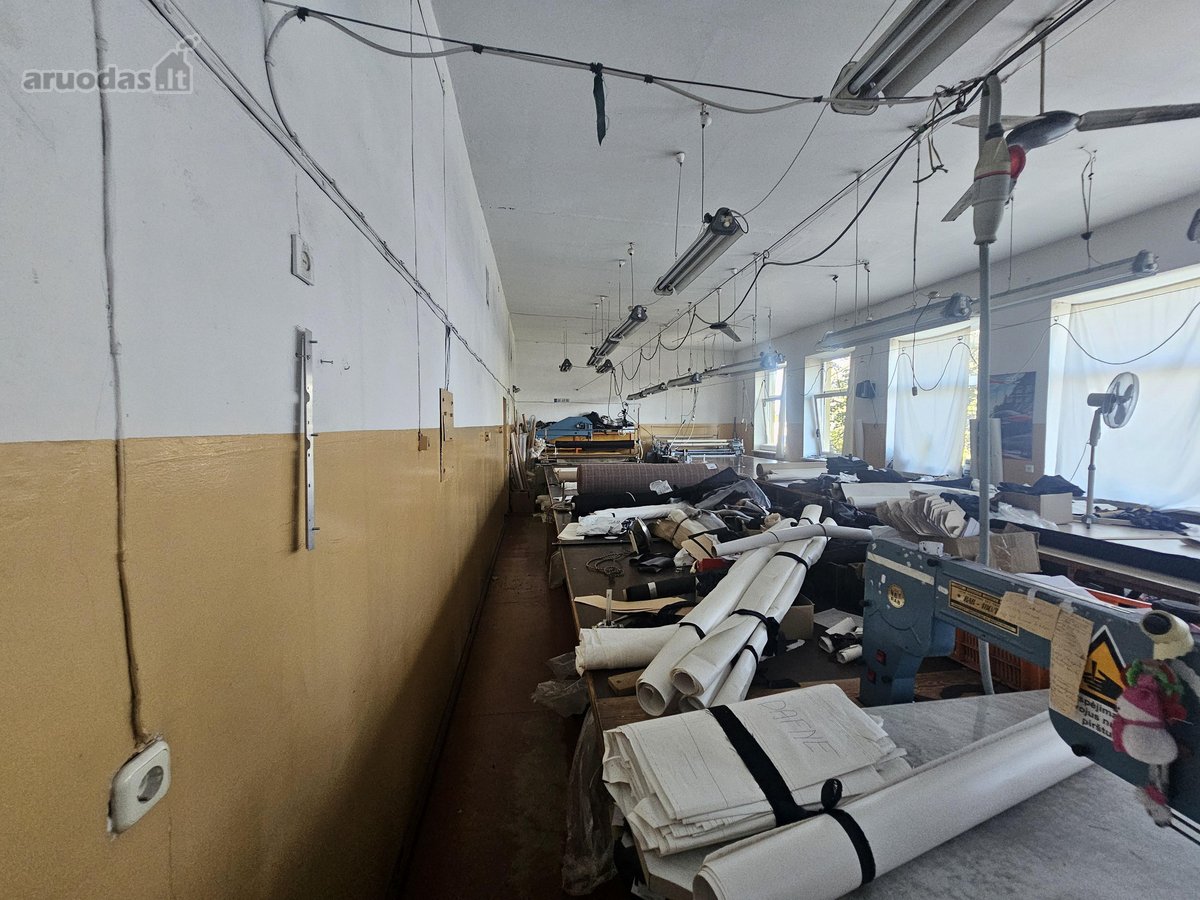 Parduodamos išskirtinės 659 kv. m komercinės - nuotraukos Nr. 5