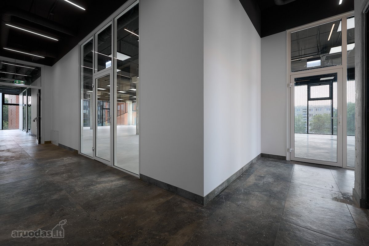 Išnuomojamos Modernios Patalpos Miesto Centre - nuotraukos Nr. 30