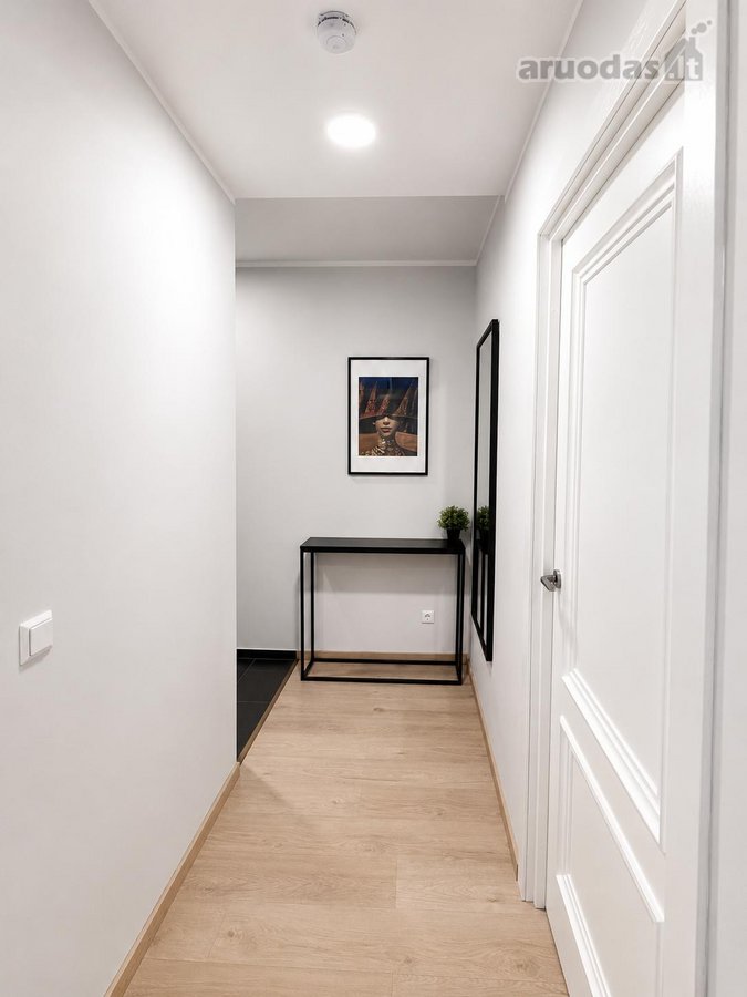 Parduodamas moderniai ir kokybiškai įrengtas - nuotraukos Nr. 7
