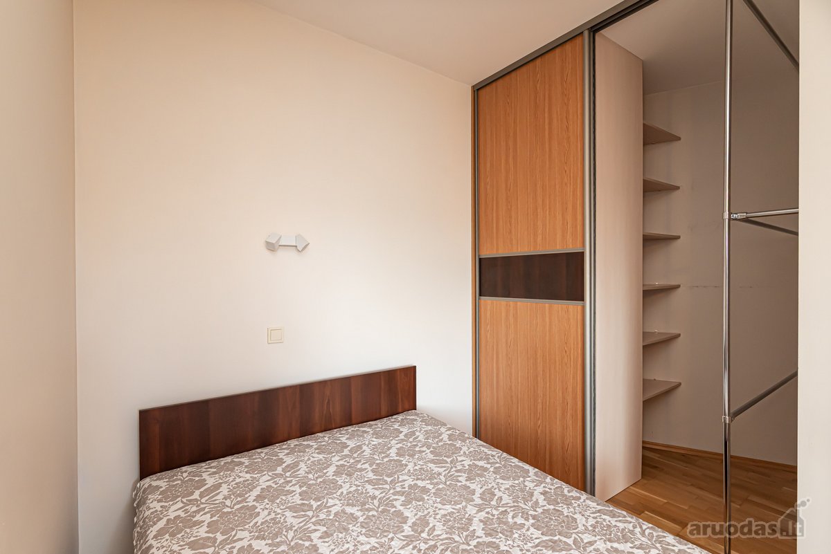 Išnuomojamas erdvus, jaukus, tvarkingas ir - nuotraukos Nr. 10