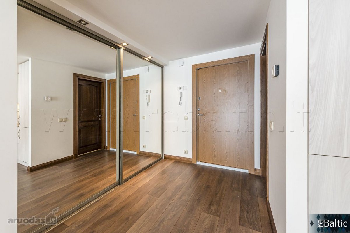 Išnuomojamas erdvus, labai šviesus ir - nuotraukos Nr. 19