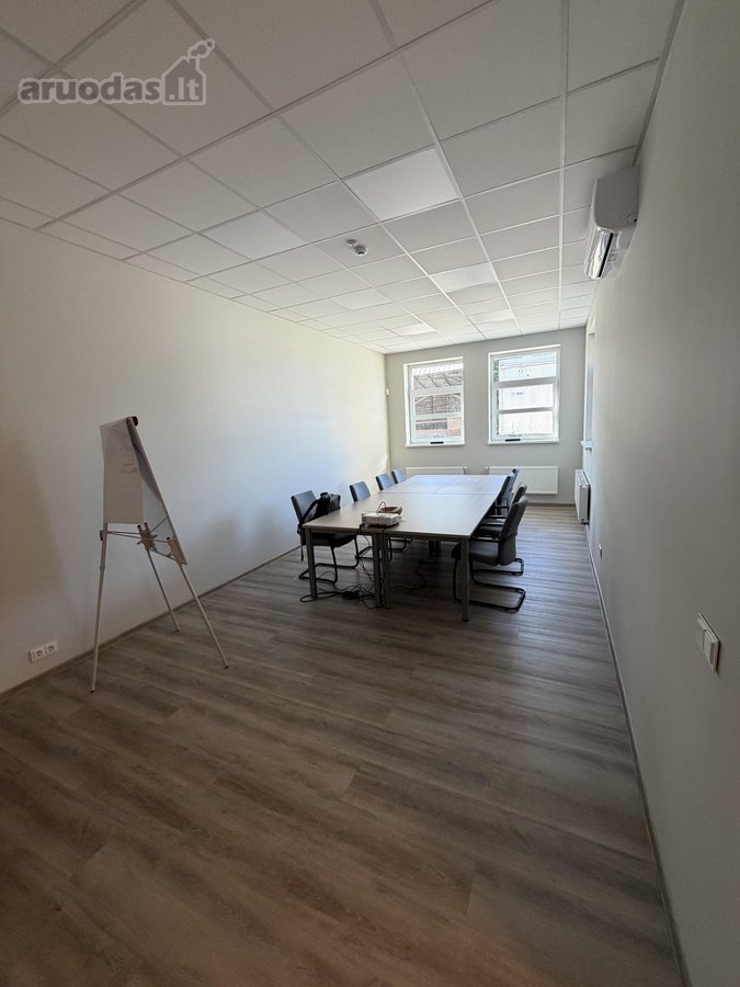 Nuomojamos 300 m2 ofiso patalpos ir 1500 m2 - nuotraukos Nr. 11