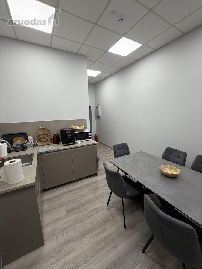 Nuomojamos 300 m2 ofiso patalpos ir 1500 m2 - nuotraukos Nr. 12