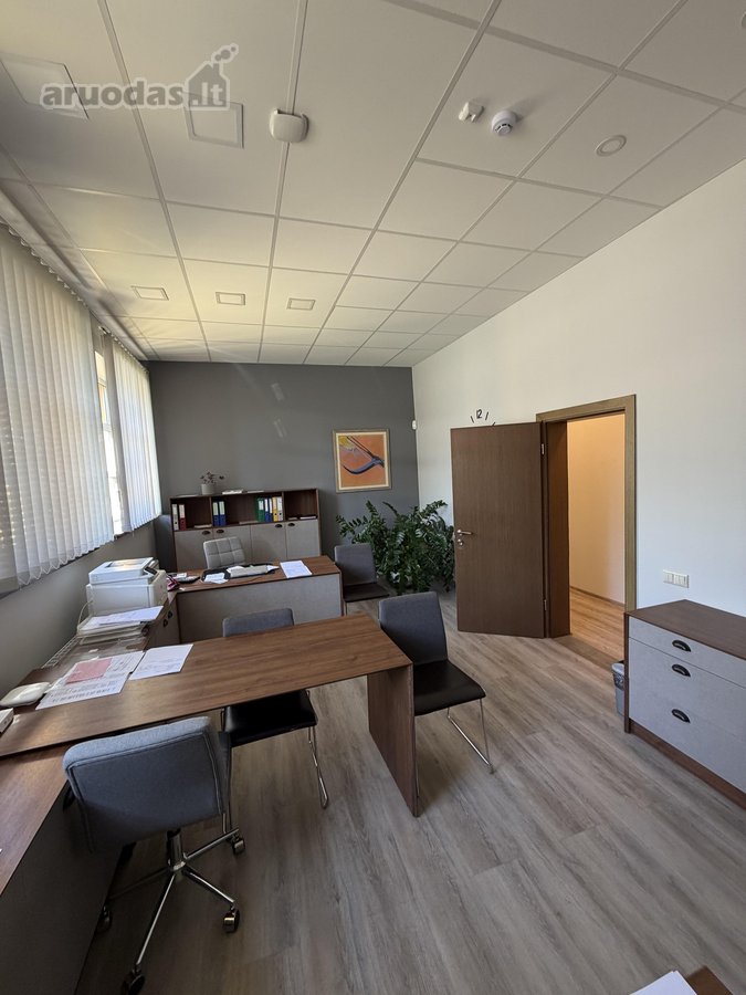 Nuomojamos 300 m2 ofiso patalpos ir 1500 m2 - nuotraukos Nr. 9