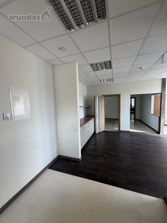 Nuomojamos 300 m2 ofiso patalpos ir 1500 m2 - nuotraukos Nr. 14