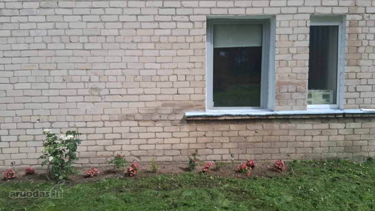 Plastikiniai langai,naujai betonuotos grindys - nuotraukos Nr. 2