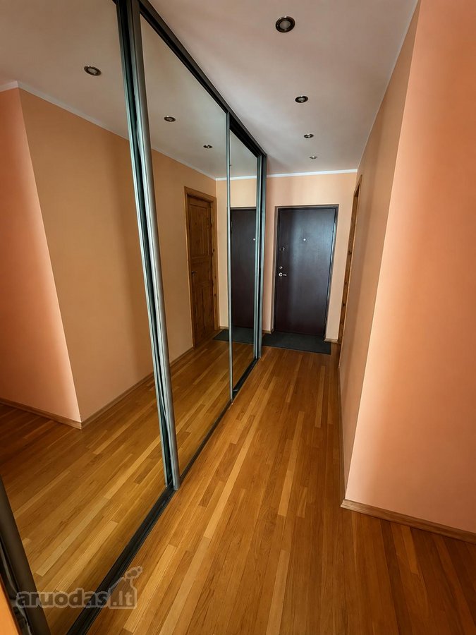 Nuo spalio 1dienos nuomojamas dviejų kambarių - nuotraukos Nr. 8