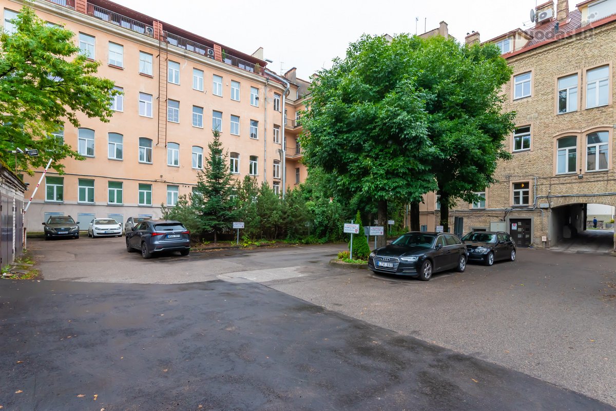 Išskirtinis lofto tipo butas pačiame Vilniaus - nuotraukos Nr. 39