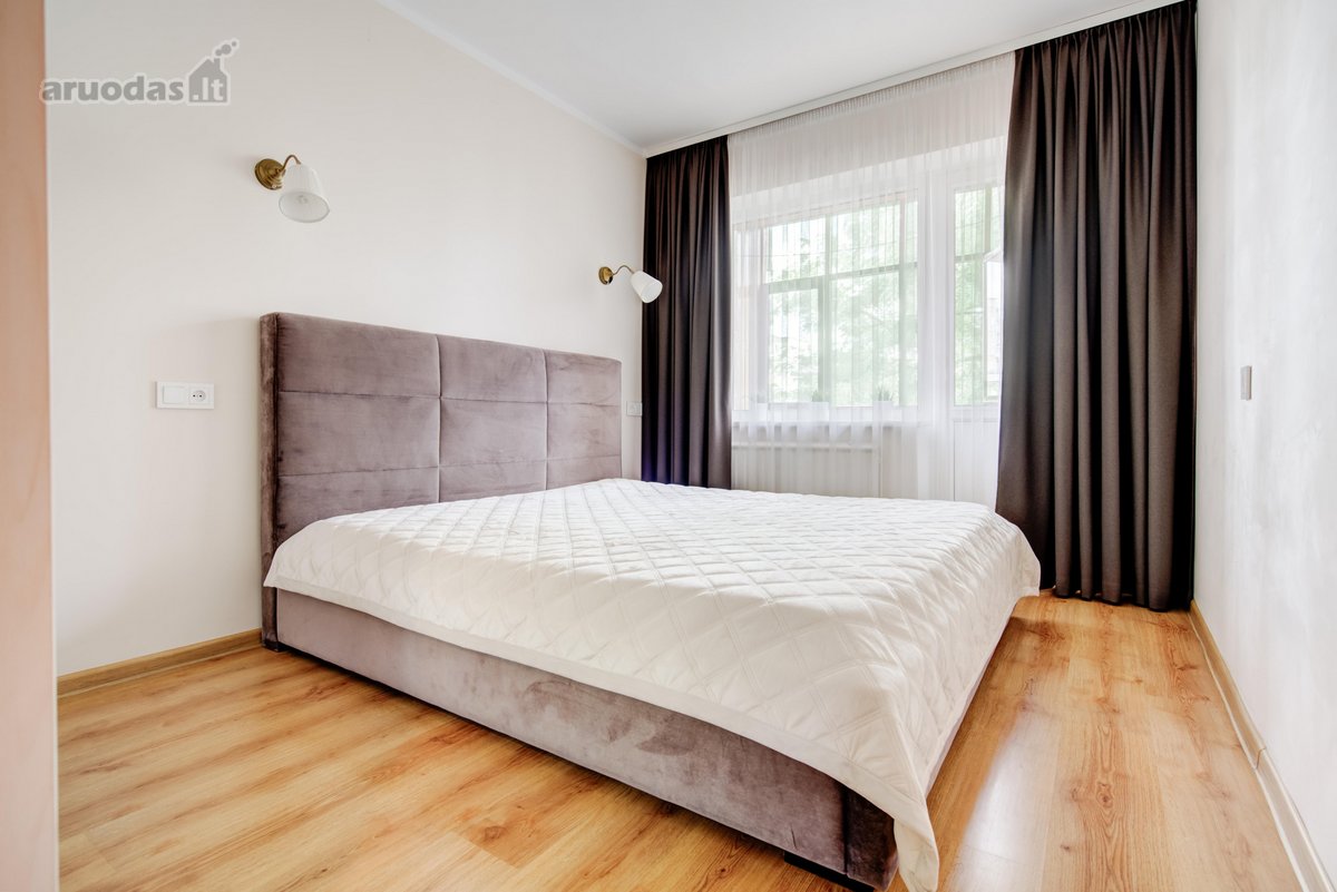 Parduodamas trijų kambarių butas su - nuotraukos Nr. 6
