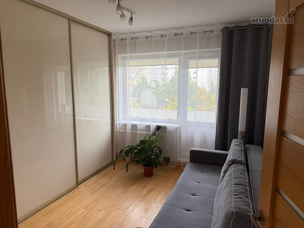 Išnuomojamas kokybiškai įrengtas, šviesus ir - nuotraukos Nr. 18