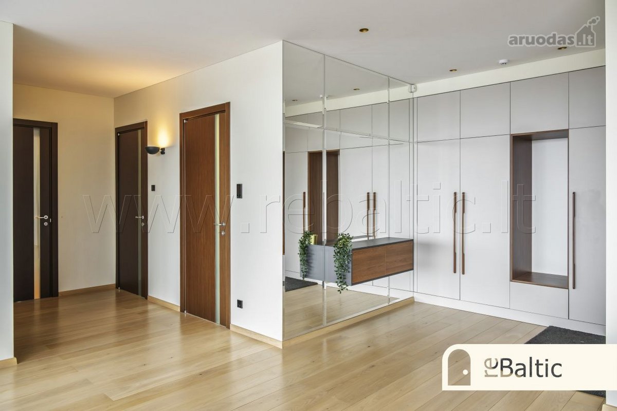 Prestižiniai apartamentai su vaizdais į - nuotraukos Nr. 31
