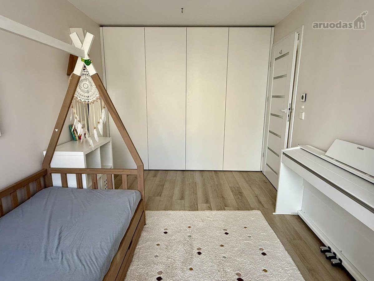 Nuomojamas Šviesus Ir Erdvus 5 Kambarių - nuotraukos Nr. 22