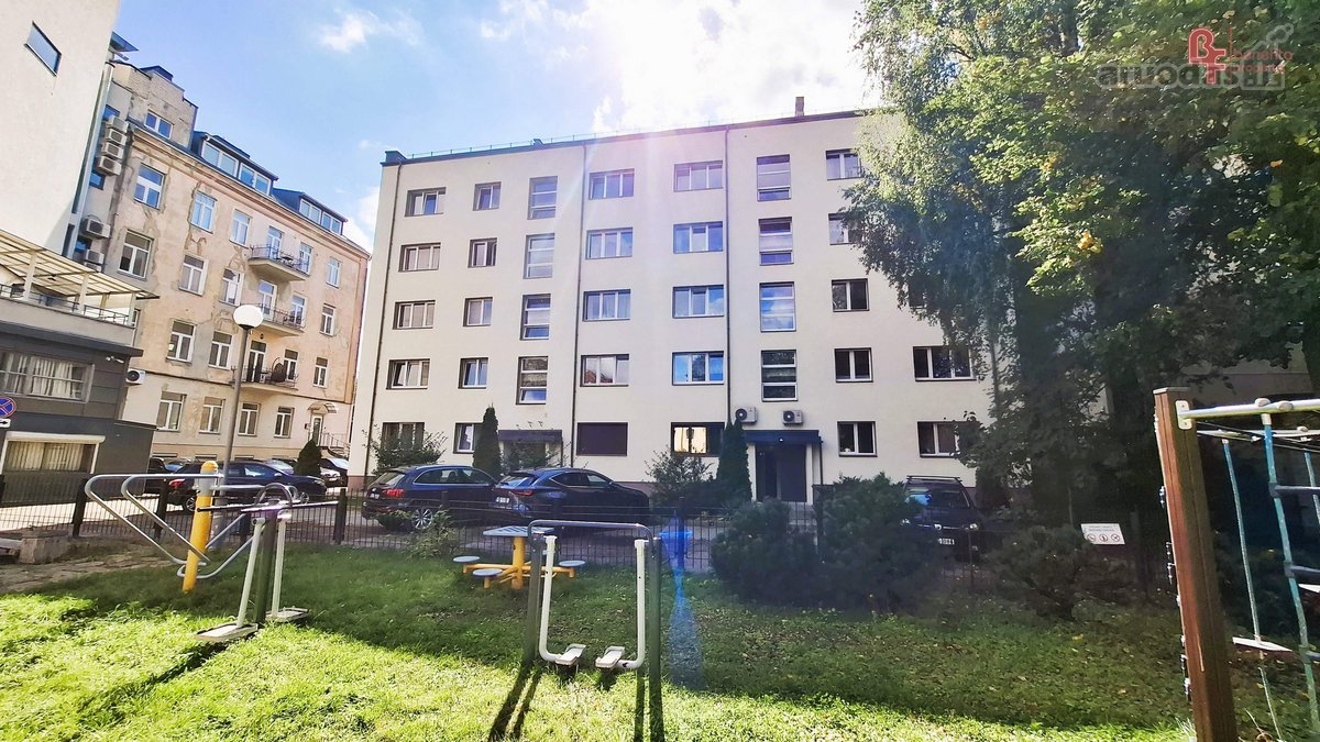 Erdvus ir šviesus 75 m² butas renovuotame - nuotraukos Nr. 4