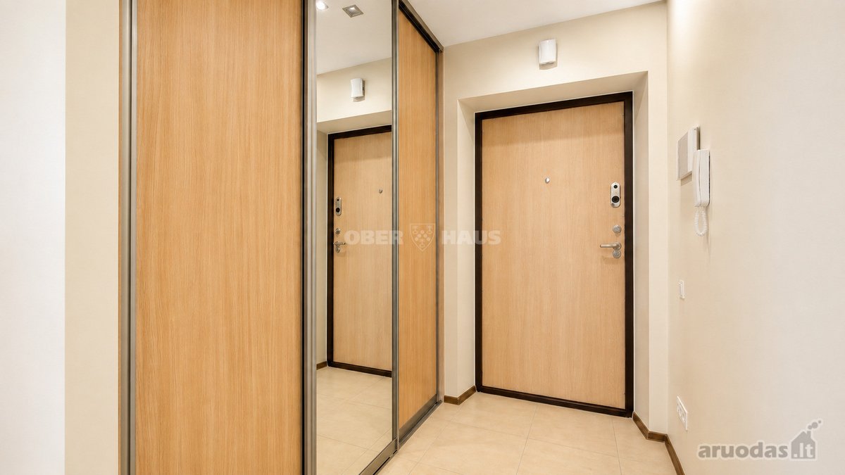 Nuomojamas erdvus ir šviesus 3 kambarių butas - nuotraukos Nr. 5