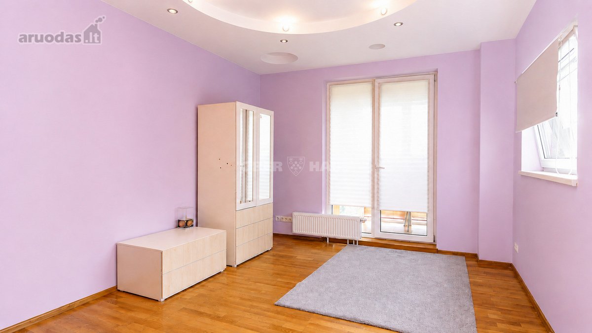Nuomojamas erdvus ir šviesus 3 kambarių butas - nuotraukos Nr. 12