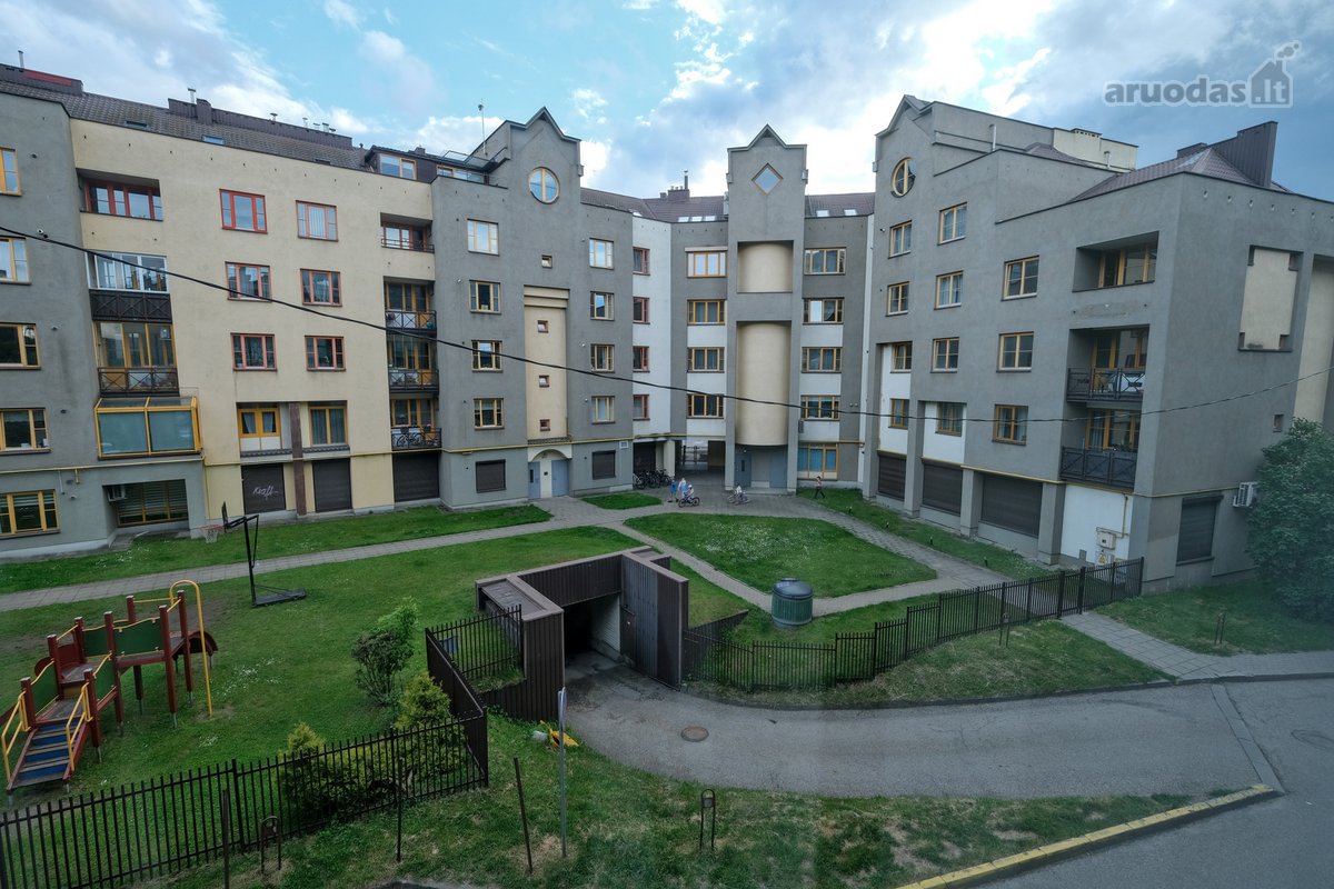 Nuomojamas šviesus, stilingas ir jaukus butas - nuotraukos Nr. 15