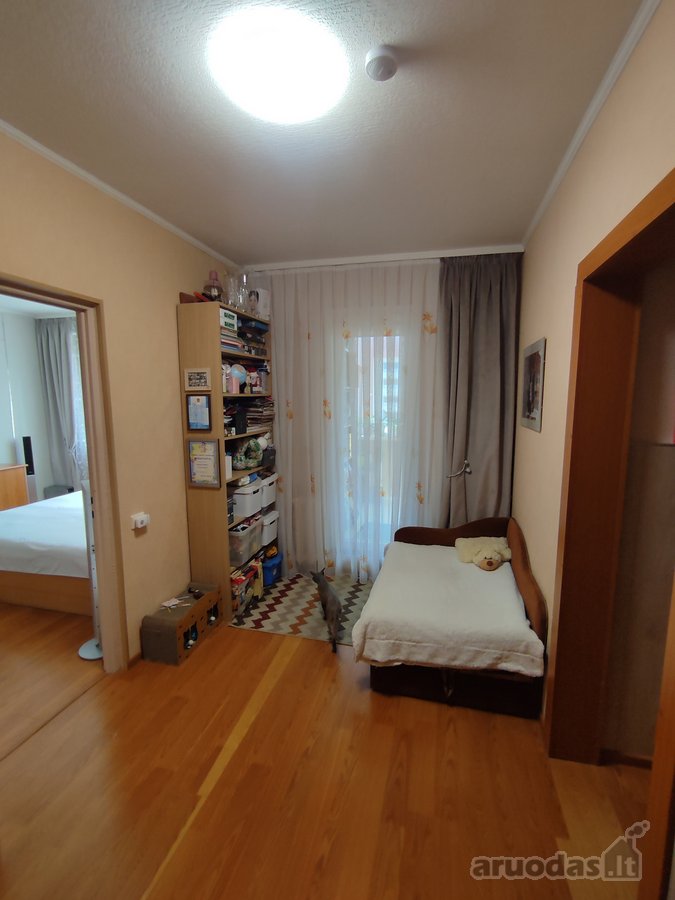 Vyturio gatvėje 5/5 aukšte parduodamas labai - nuotraukos Nr. 2