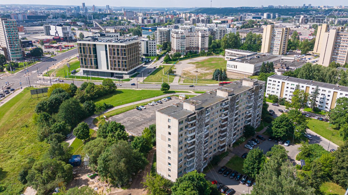 Parduodamas šviesus 1 kambario butas Žirmūnų - nuotraukos Nr. 28