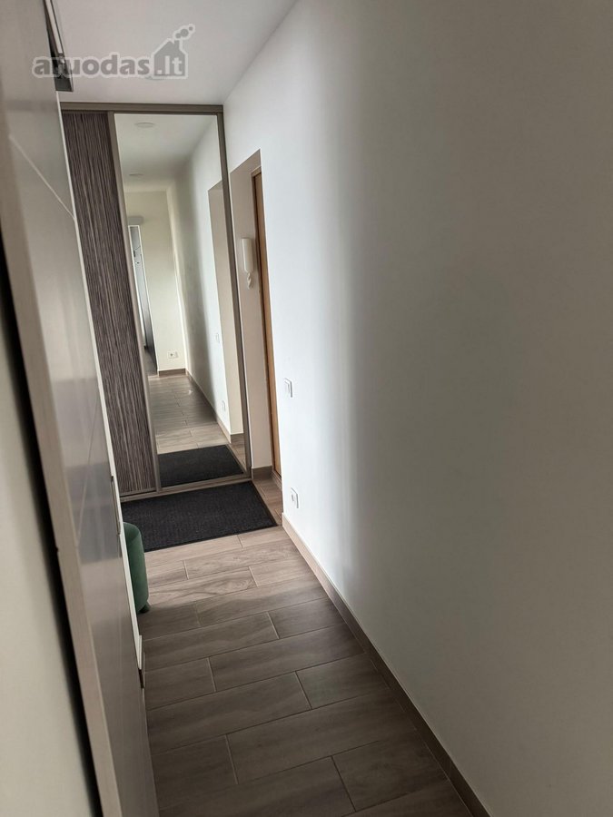 Kapitaliai suremontuotas 2 kambarių butas - nuotraukos Nr. 12