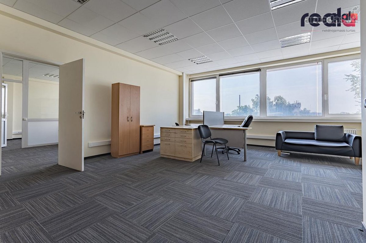 Naujai Suremontuotos 72,32 m² Patalpos - nuotraukos Nr. 2